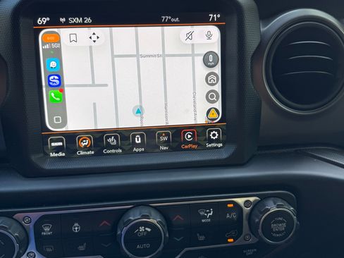 Used 2022 Jeep Wrangler Sport AWD/4WD image 12
