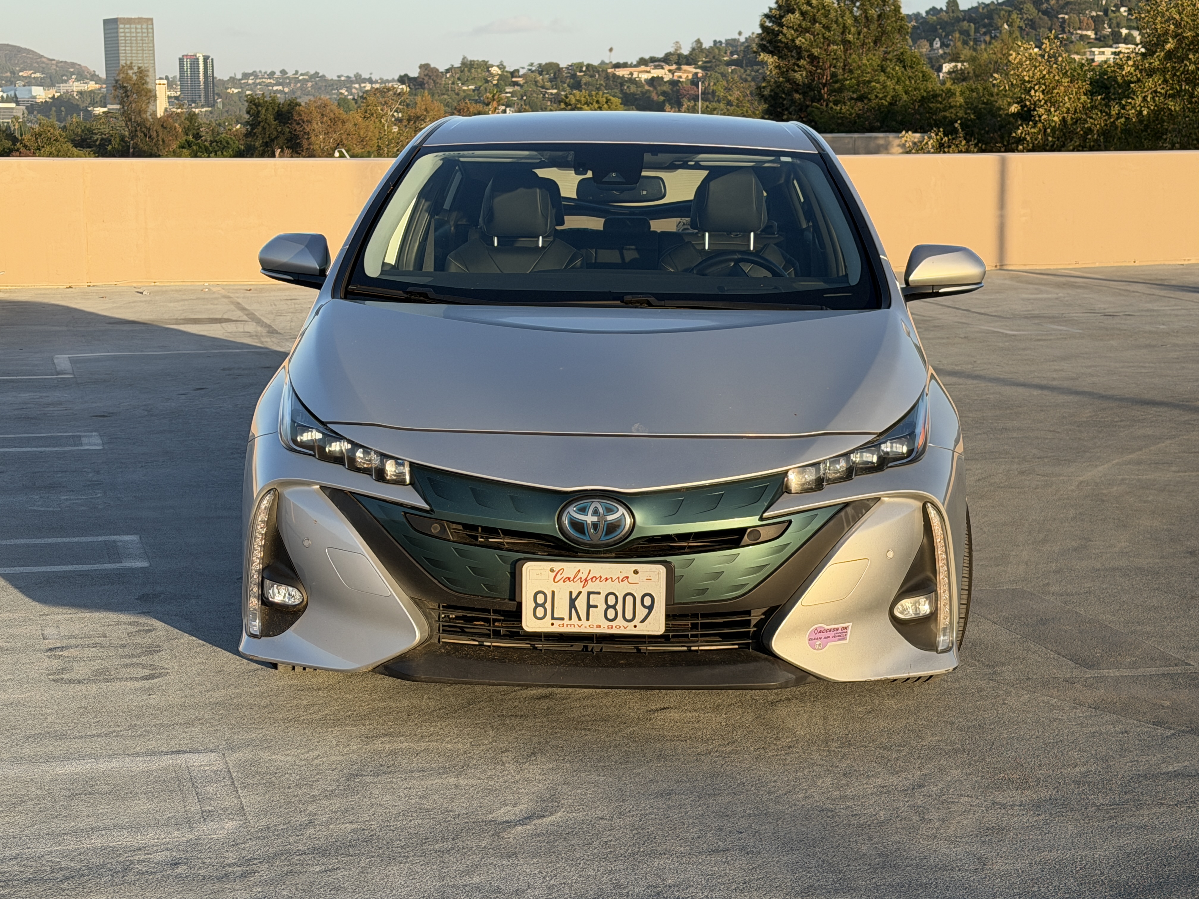 Used 2020 Toyota Prius Prime Limited FWD image 2