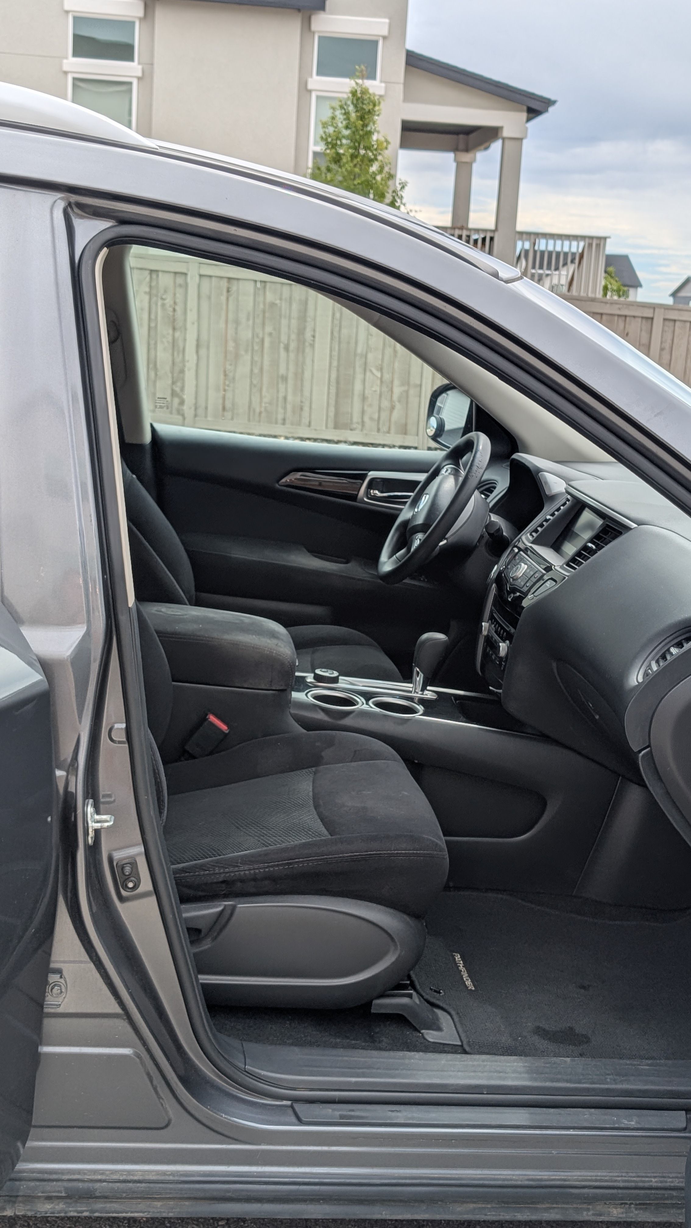 Used 2016 Nissan Pathfinder S AWD/4WD image 11