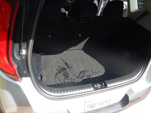 Used 2020 Kia Soul LX image 22