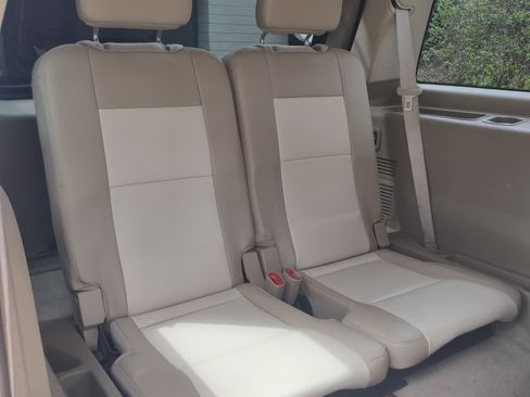 Used 2010 Ford Explorer Limited image 14