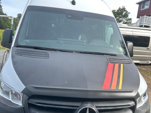 Used 2020 Mercedes-Benz Sprinter 2500 image 5