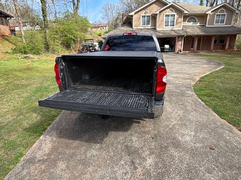 Used 2015 Toyota Tundra SR5 w/ SR5 Upgrade Package image 11