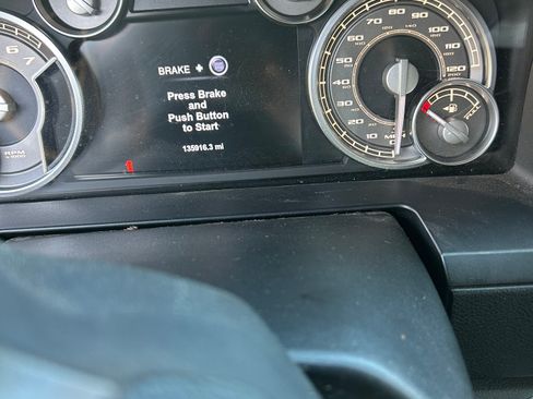 Used 2018 RAM 1500 Limited image 10