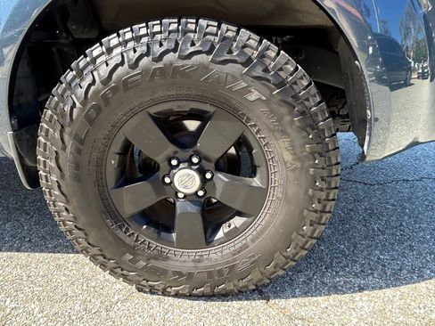 Used 2014 Nissan Frontier SV w/ SV Value Truck Package RWD image 8