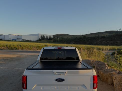 Used 2020 Ford F150 Lariat image 6