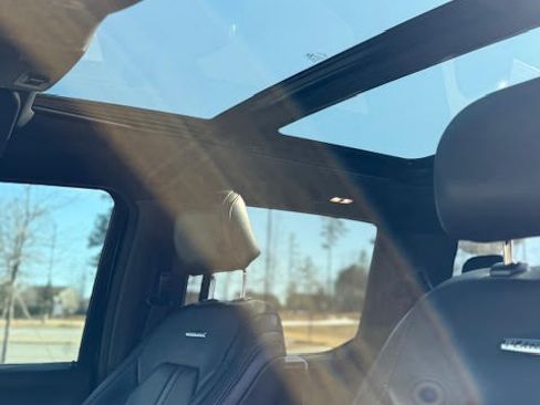 Used 2016 Ford F150 Platinum w/ Equipment Group 701A Luxury image 12