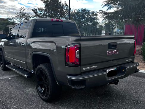 Used 2018 GMC Sierra 1500 Denali AWD/4WD image 8