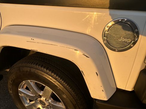 Used 2013 Jeep Wrangler Unlimited Sahara w/ Dual Top Group image 16