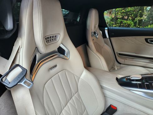 Used 2020 Mercedes-Benz AMG GT C image 21