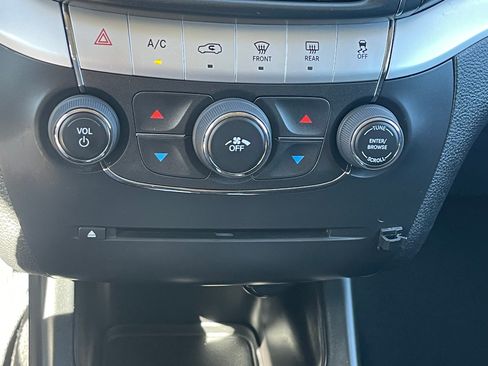 Used 2012 Dodge Journey SXT w/ Popular Equipment Group image 19