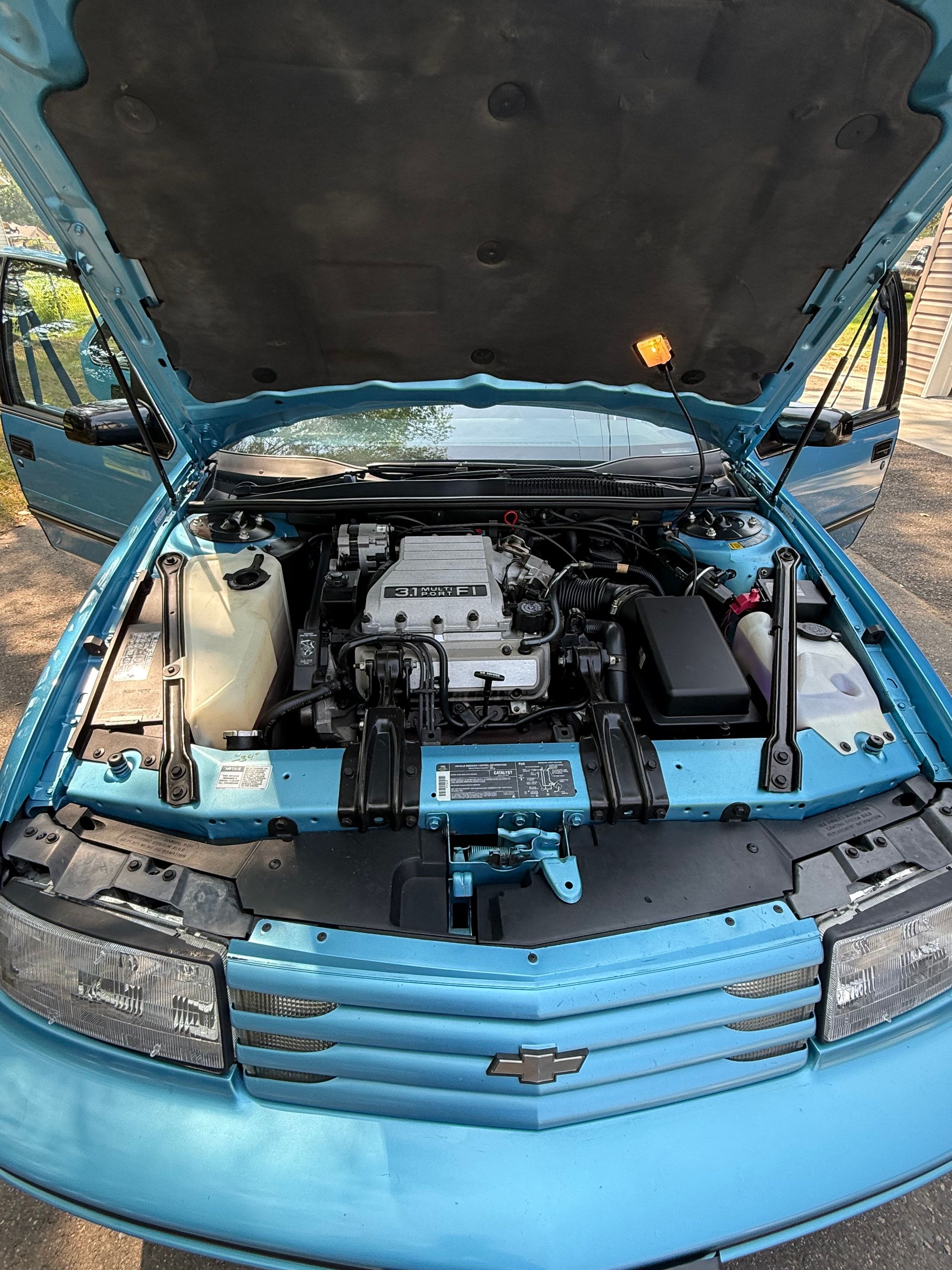 Used 1992 Chevrolet Lumina Sedan FWD image 17