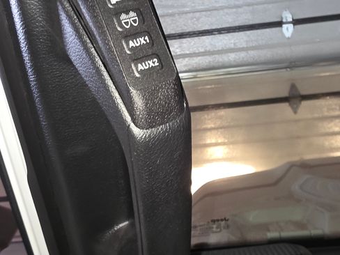 Used 2023 Jeep Gladiator Mojave w/ Trailer Tow Package image 5