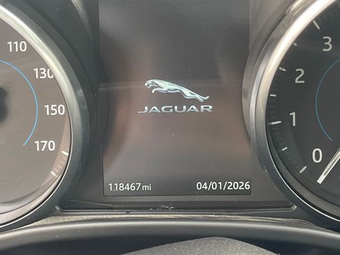 Used 2017 Jaguar XE First Edition image 9