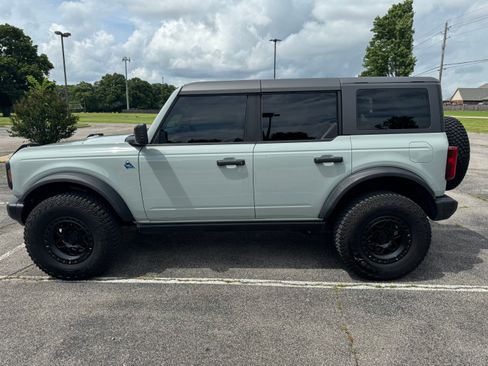 Used 2023 Ford Bronco Black Diamond w/ Sasquatch Package AWD/4WD image 4