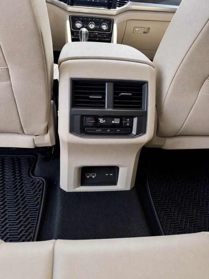 Used 2019 Volkswagen Atlas SEL AWD/4WD image 15