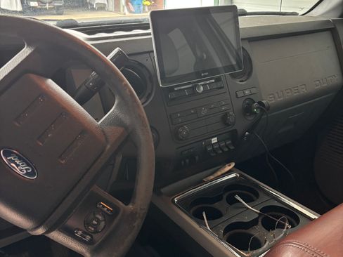 Used 2016 Ford F250 XL w/ Power Equipment Group image 1