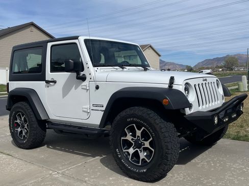 Used 2018 Jeep Wrangler Sport image 4