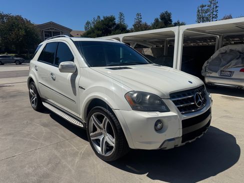 Used 2010 Mercedes-Benz ML 63 AMG 4MATIC image 9