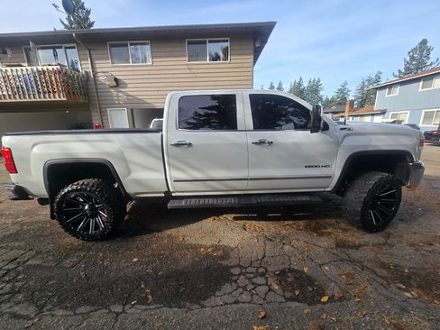Used 2018 GMC Sierra 2500 SLT image 20