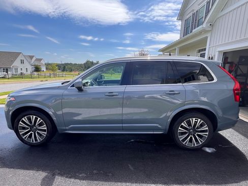 Used 2020 Volvo XC90 T5 Momentum AWD/4WD image 6