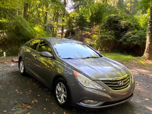 Used 2013 Hyundai Sonata GLS w/ Popular Equipment Pkg FWD image 4