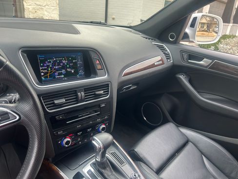 Used 2016 Audi Q5 3.0T Premium Plus w/ Technology Package image 10
