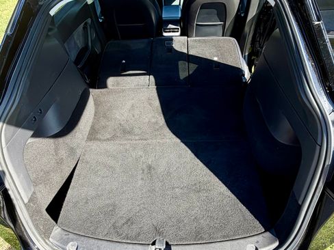 Used 2021 Tesla Model Y Performance image 13