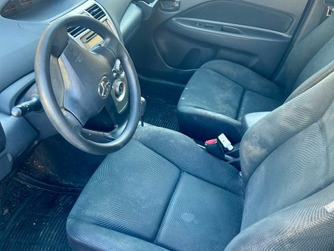 Used 2012 Toyota Yaris Sedan image 10