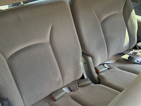 Used 2006 Dodge Caravan SXT w/ Popular Equipment Group I FWD image 13