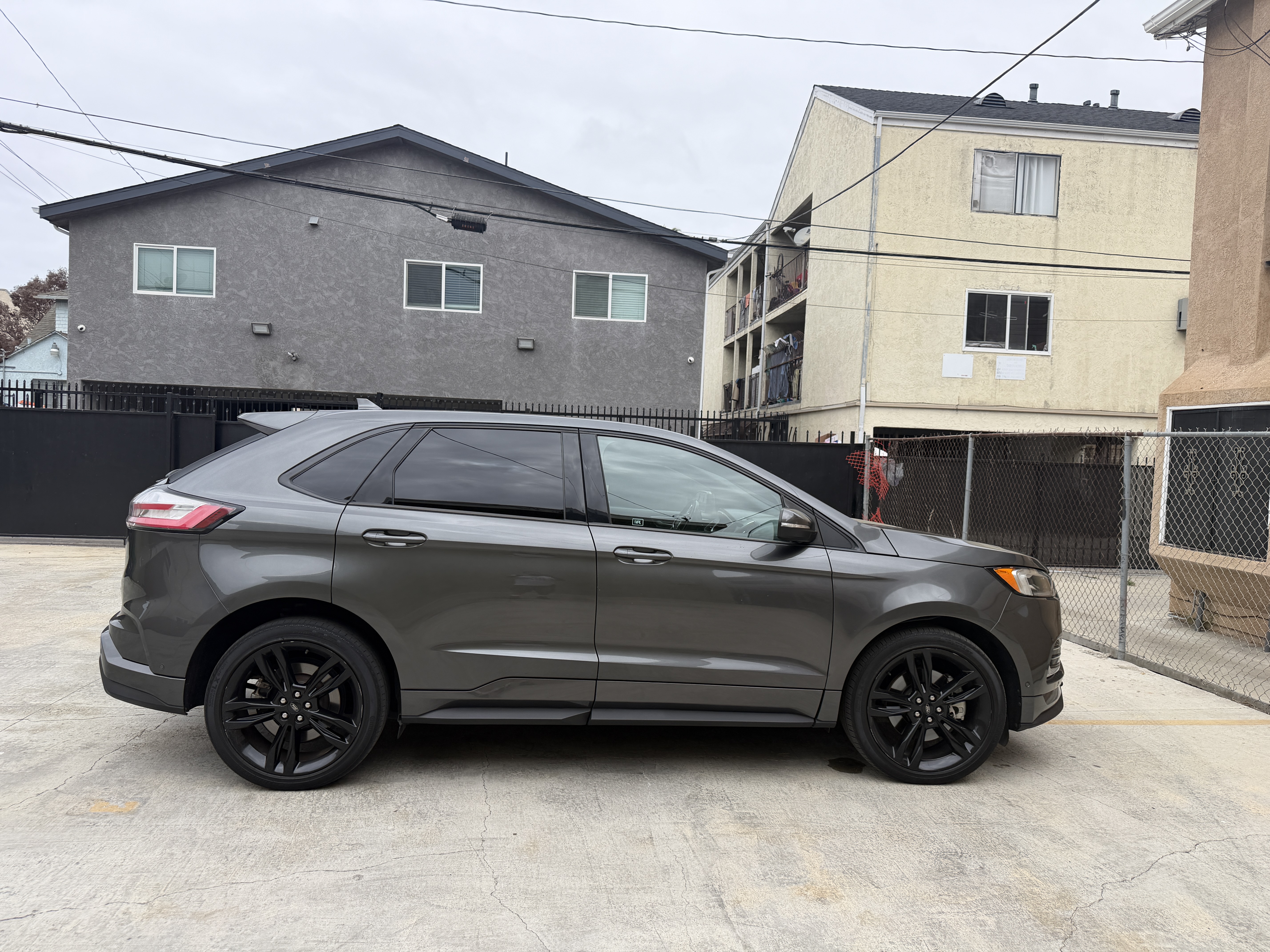 Used 2019 Ford Edge ST w/ Equipment Group 401A AWD/4WD image 4