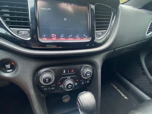 Used 2013 Dodge Dart Limited w/ Technology Group image 11