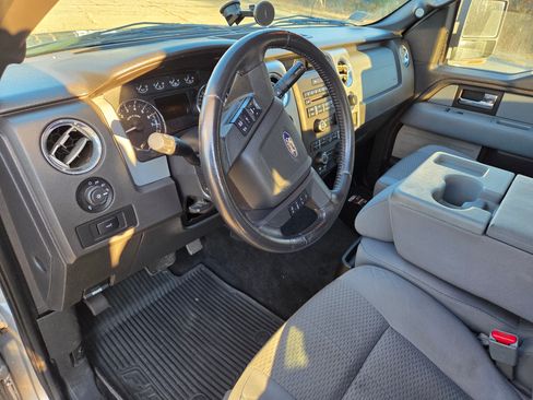 Used 2012 Ford F150 XLT w/ XLT Chrome Pkg image 5