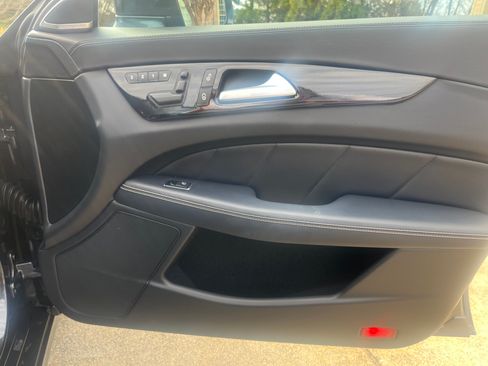 Used 2014 Mercedes-Benz CLS 550 image 12