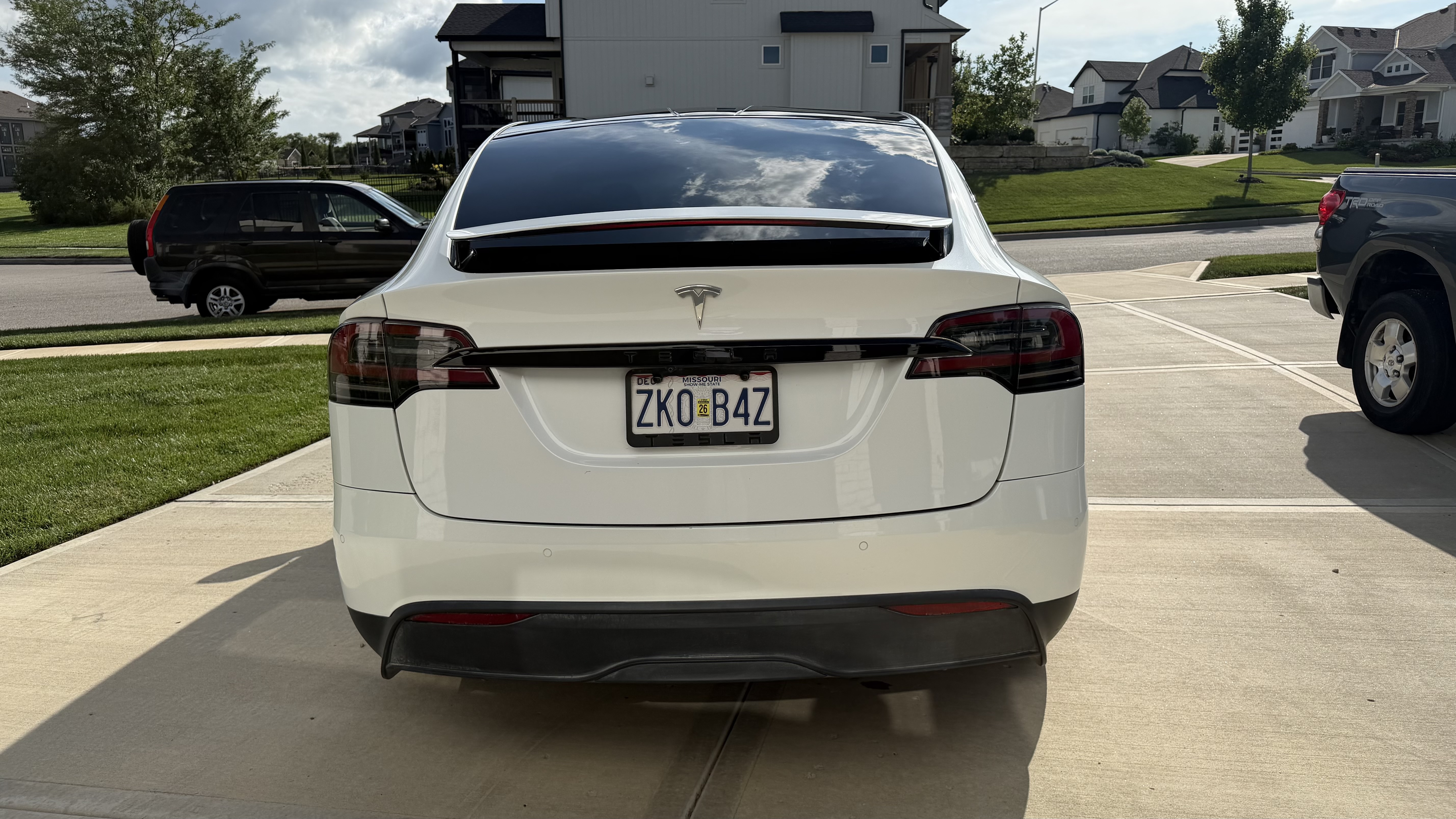 Used 2022 Tesla Model X AWD/4WD image 8