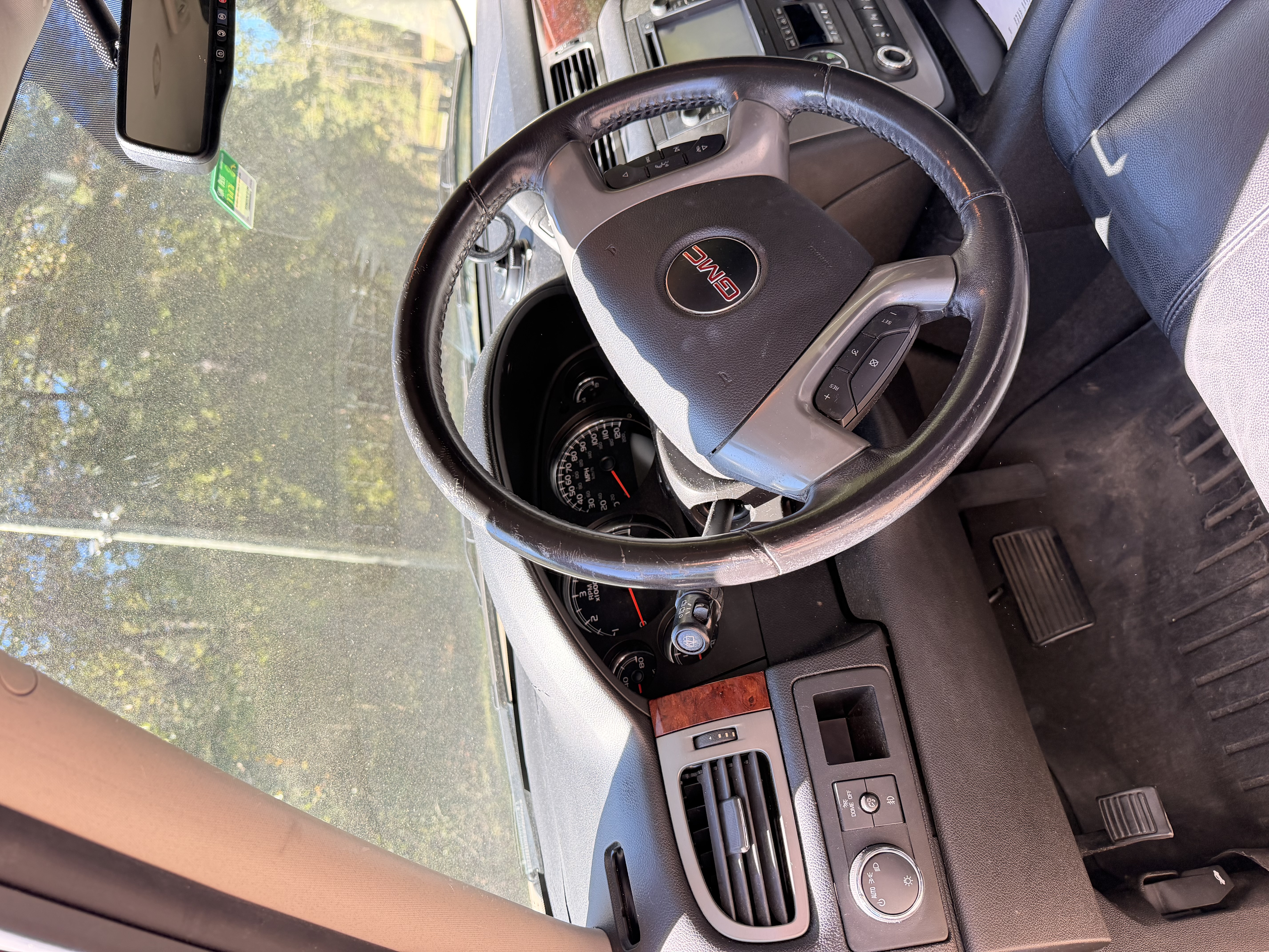 Used 2013 GMC Yukon XL SLT RWD image 11