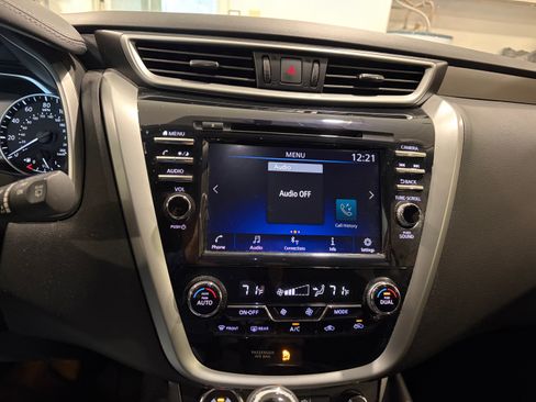 Used 2019 Nissan Murano SV image 11