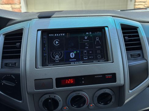 Used 2010 Toyota Tacoma 4x4 Double Cab image 15