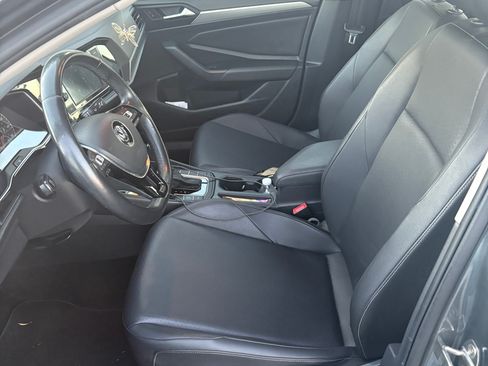 Used 2019 Volkswagen Jetta SE image 6