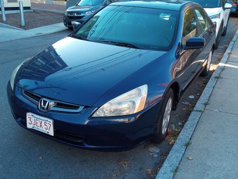 Used 2004 Honda Accord LX image 4
