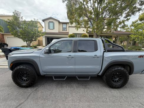 Used 2023 Nissan Frontier PRO-4X w/ Pro-4X Premium Package AWD/4WD image 8