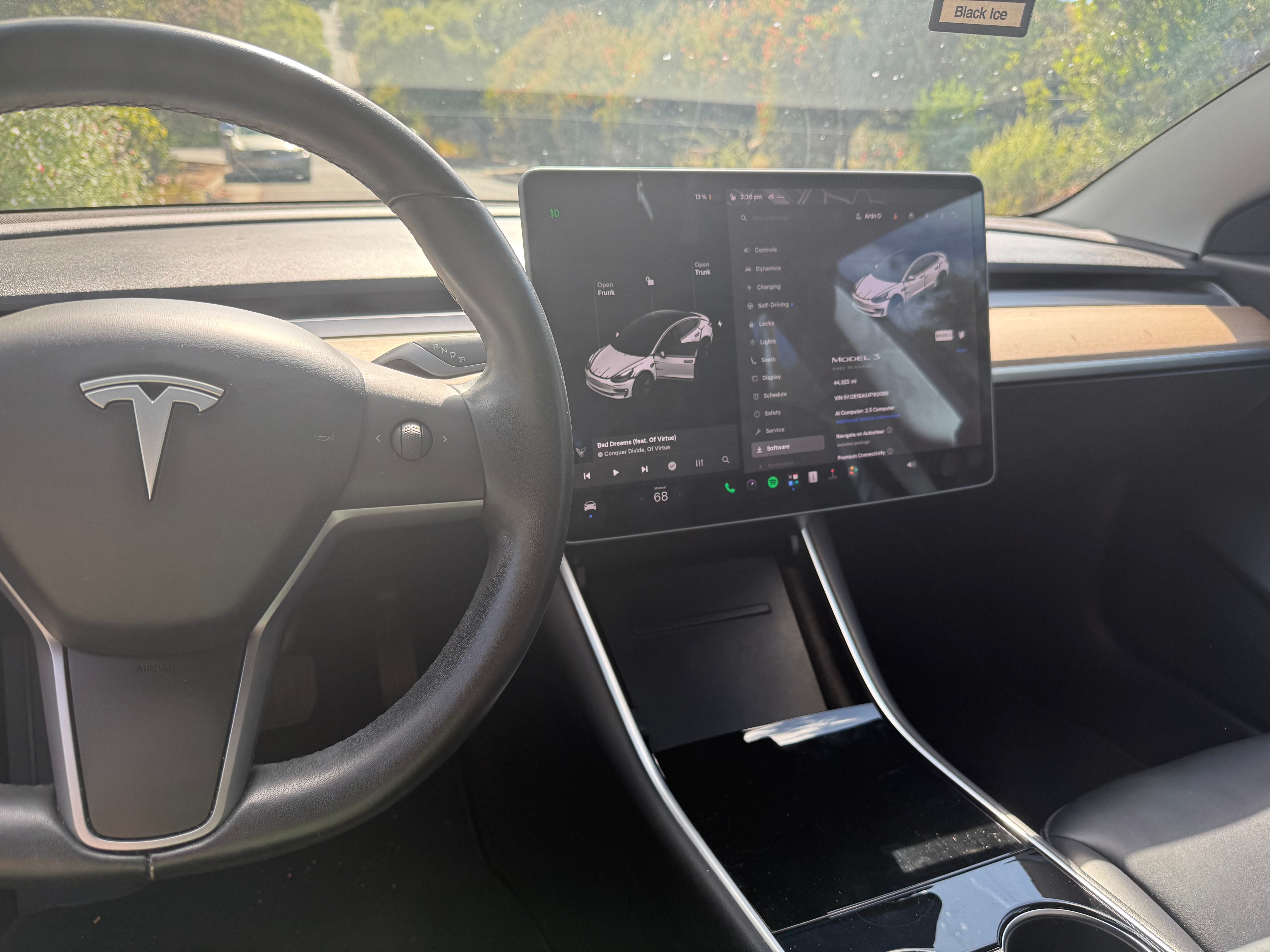 Used 2018 Tesla Model 3 Mid Range RWD image 10