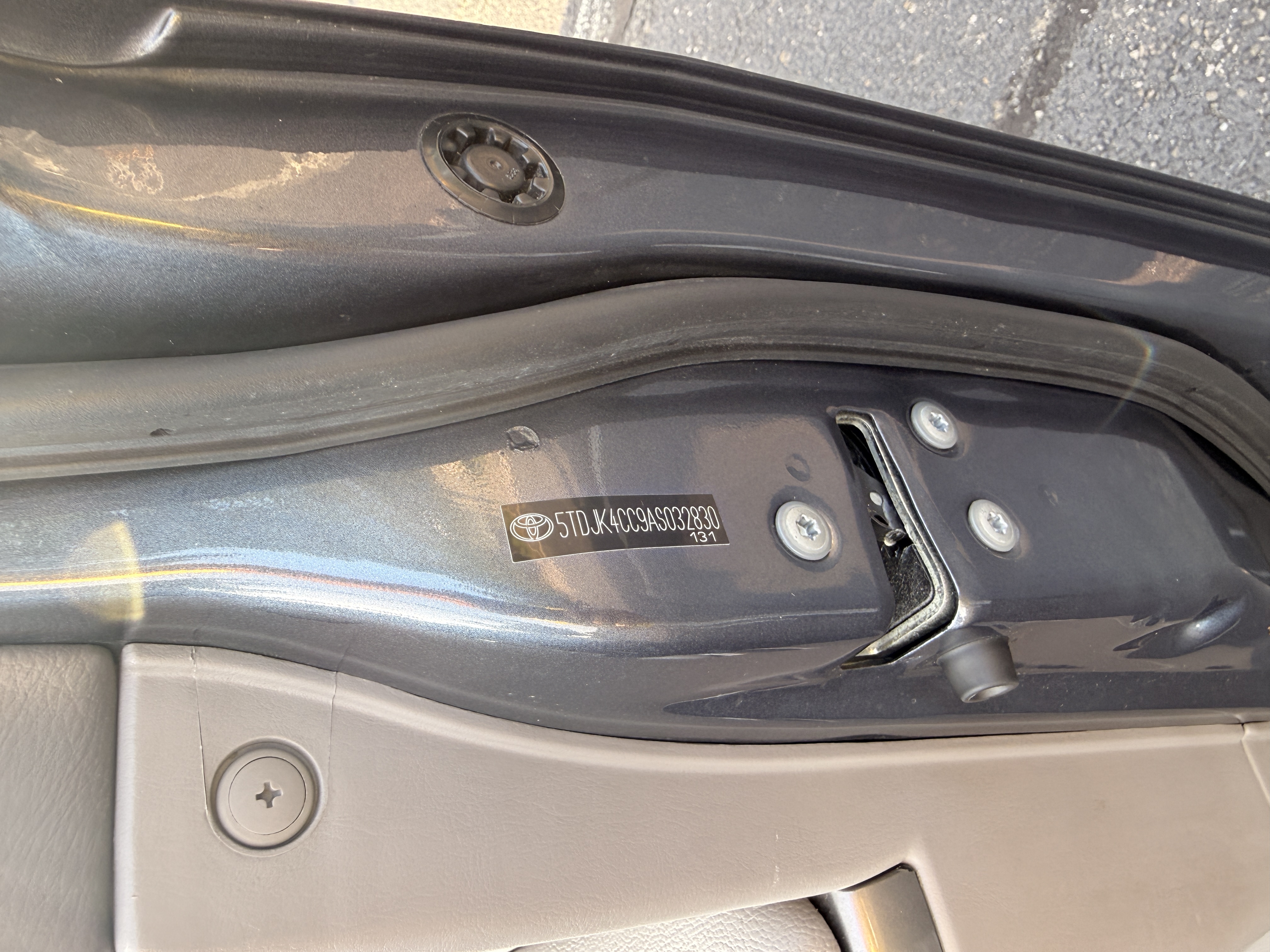 Used 2010 Toyota Sienna LE AWD/4WD image 17