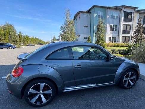 Used 2013 Volkswagen Beetle Turbo image 24