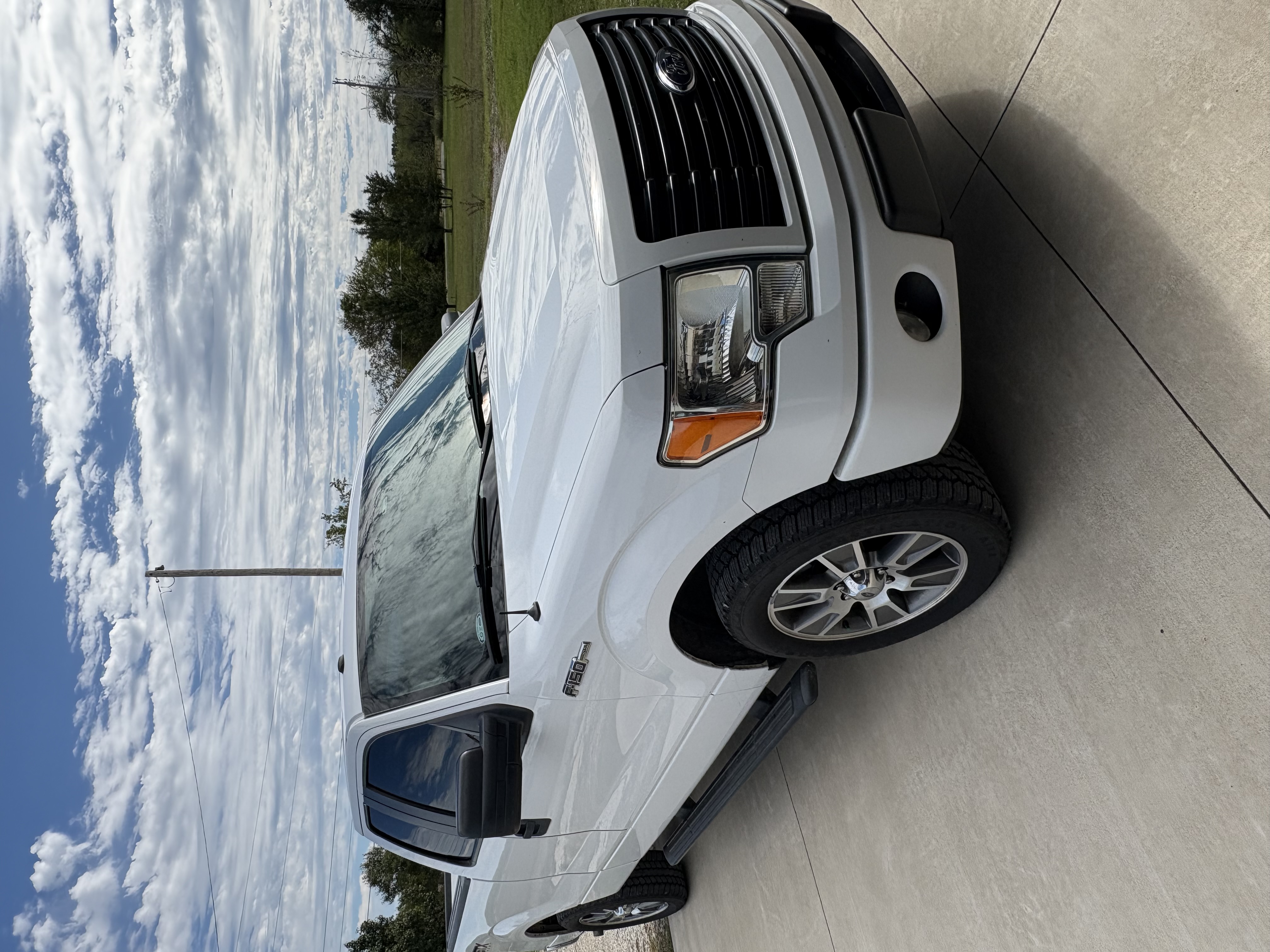 Used 2014 Ford F150 STX w/ Equipment Group 201A Mid RWD image 2
