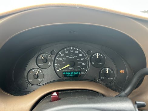 Used 2001 Chevrolet S10 Pickup LS w/ Preferred Equipment Group image 13