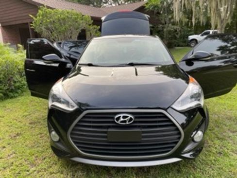 Used 2017 Hyundai Veloster Turbo w/ Tech Package 02 image 24