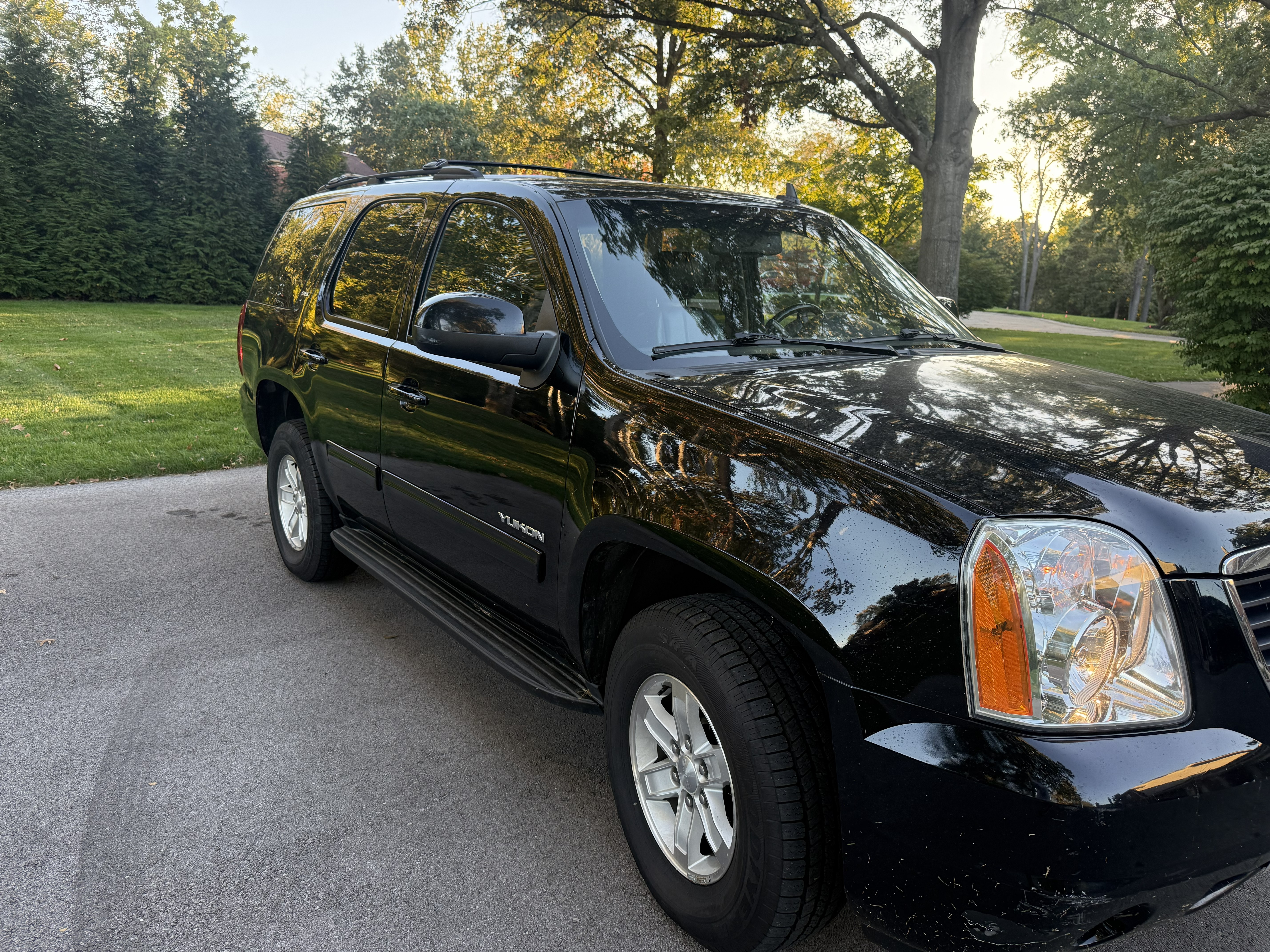 Used 2013 GMC Yukon SLT AWD/4WD image 8