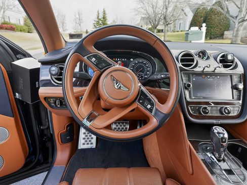 Used 2020 Bentley Bentayga Speed image 13