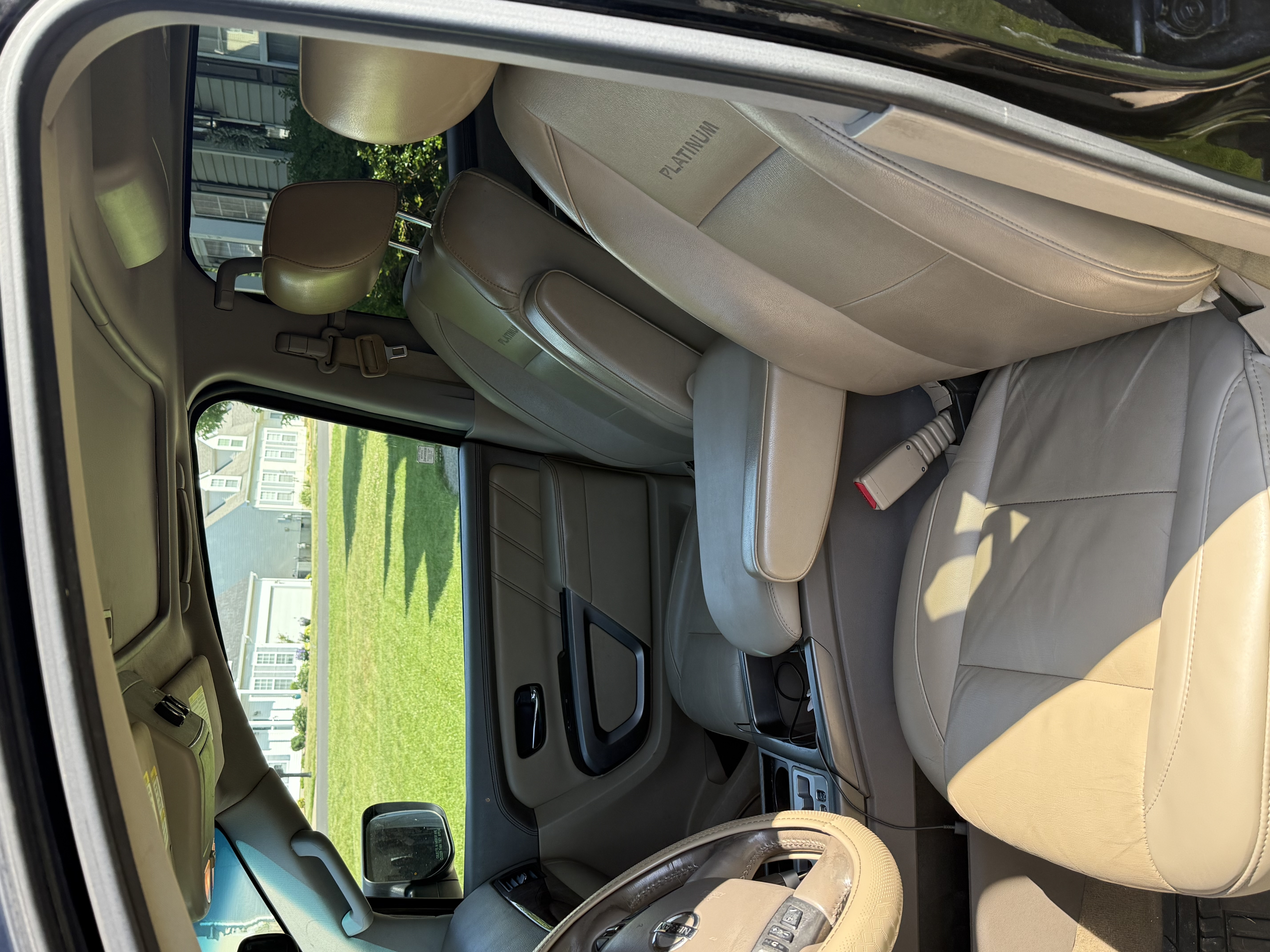 Used 2015 Nissan Armada Platinum w/ 2nd Row Captain Seat Package AWD/4WD image 5